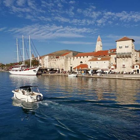 Apartment Okrug Gornji - Trogir With Sea View Dış mekan fotoğraf