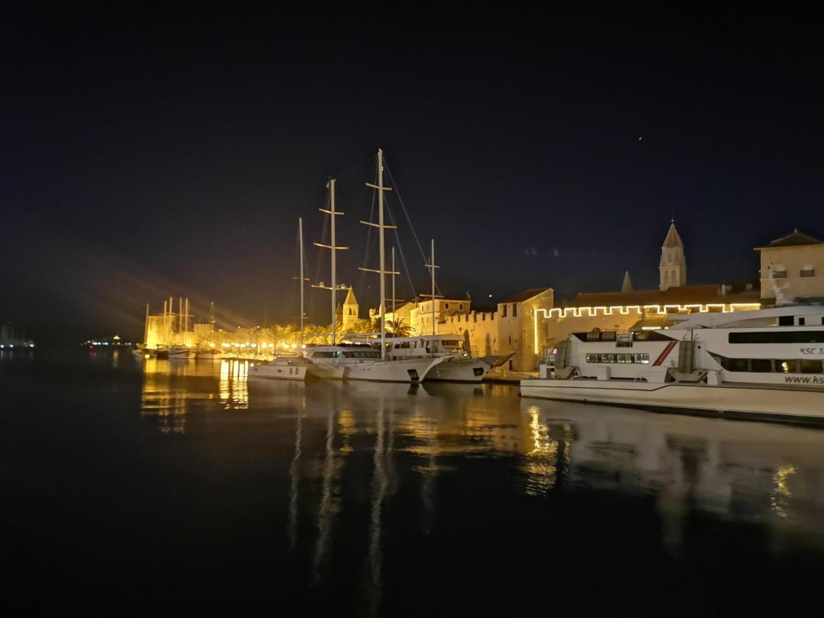 Apartment Okrug Gornji - Trogir With Sea View Dış mekan fotoğraf