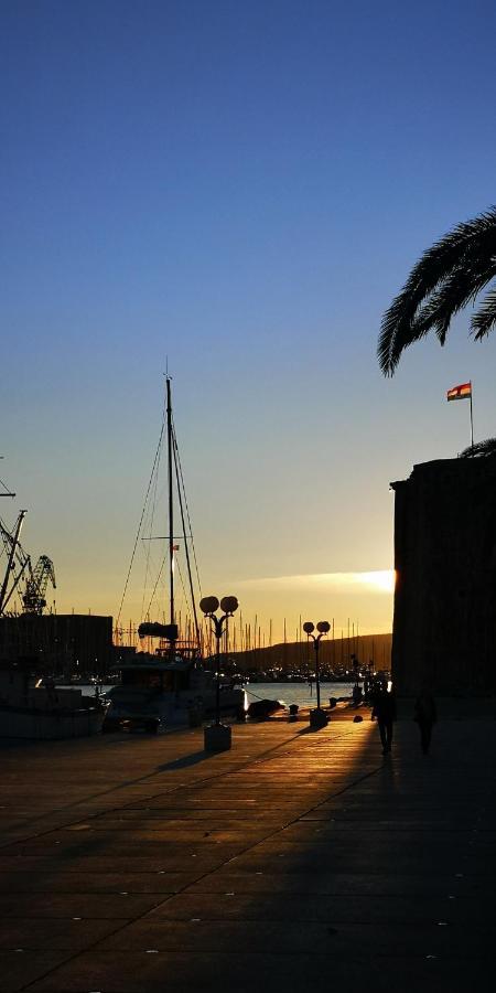 Apartment Okrug Gornji - Trogir With Sea View Dış mekan fotoğraf