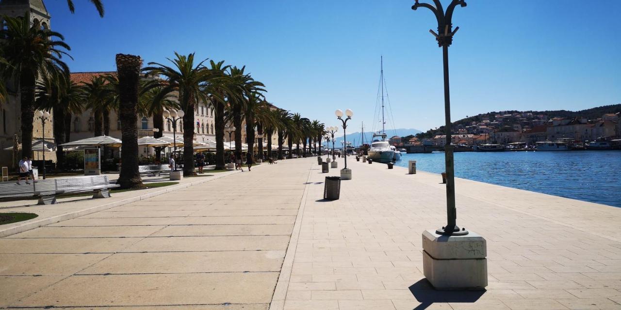 Apartment Okrug Gornji - Trogir With Sea View Dış mekan fotoğraf