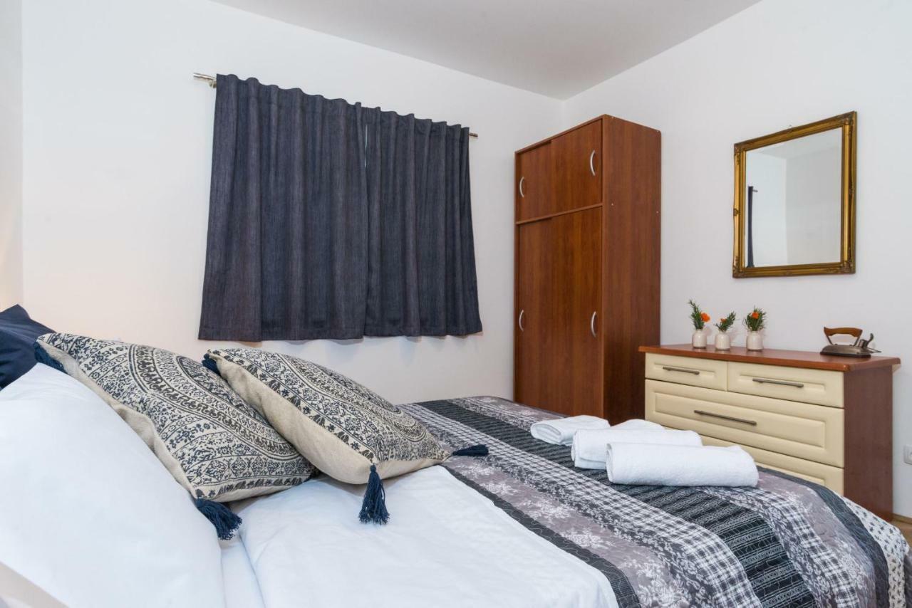 Apartment Okrug Gornji - Trogir With Sea View Dış mekan fotoğraf