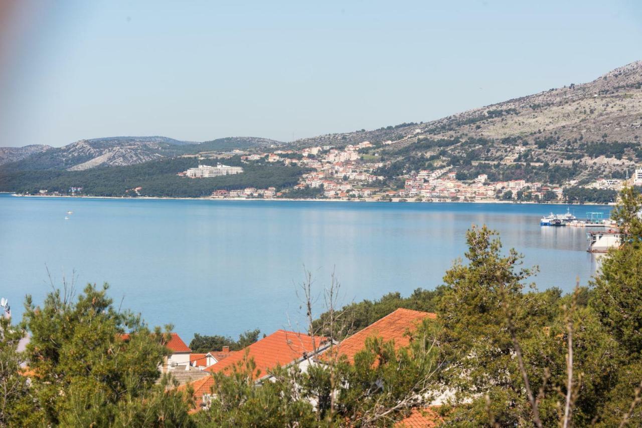 Apartment Okrug Gornji - Trogir With Sea View Dış mekan fotoğraf