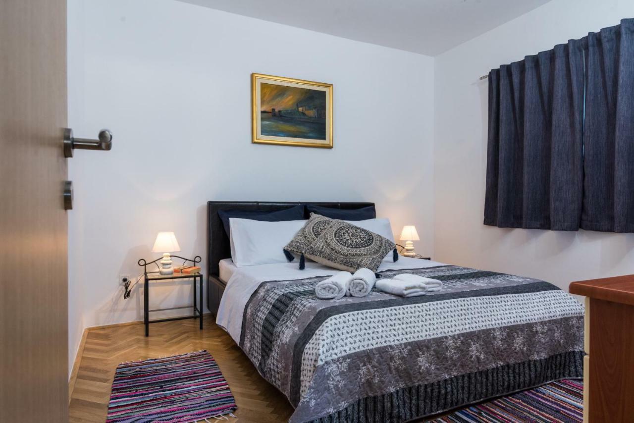 Apartment Okrug Gornji - Trogir With Sea View Dış mekan fotoğraf