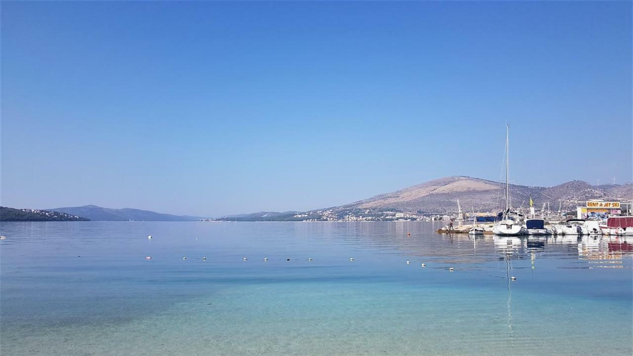 Apartment Okrug Gornji - Trogir With Sea View Dış mekan fotoğraf